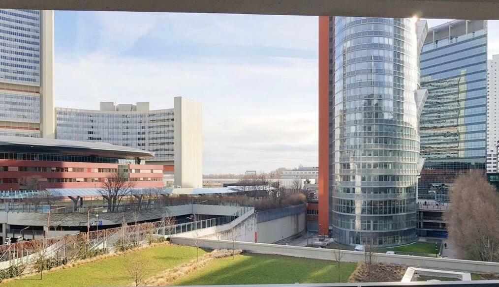 Amazing Austria Center Apartment Near Uno City Viena Exterior foto